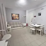 Cozy Kalamaria Apartamento *