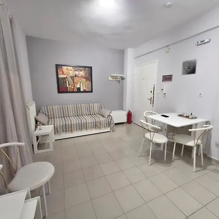 Cozy Kalamaria Appartement *